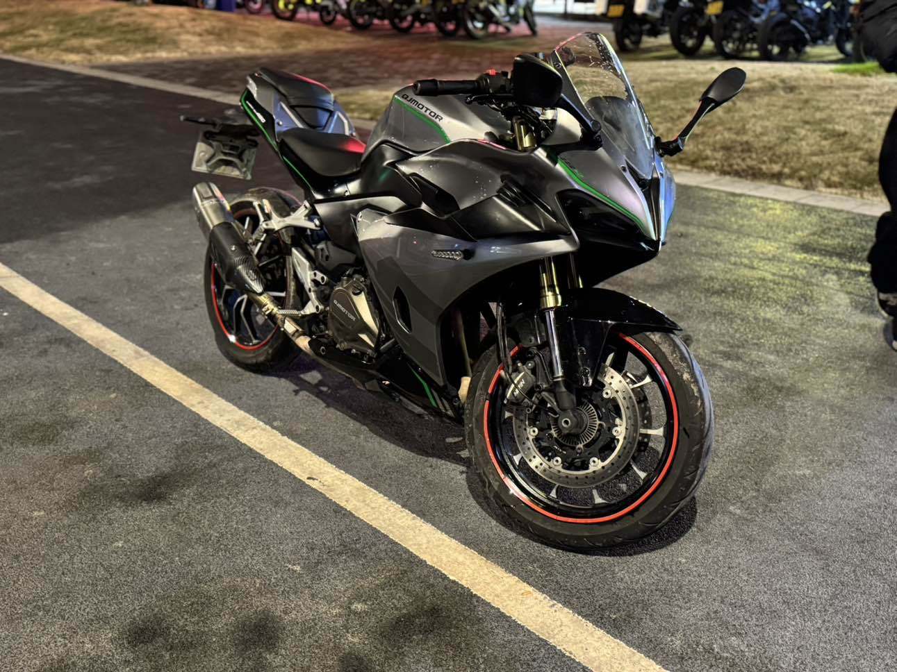 QJMOTOR 赛450