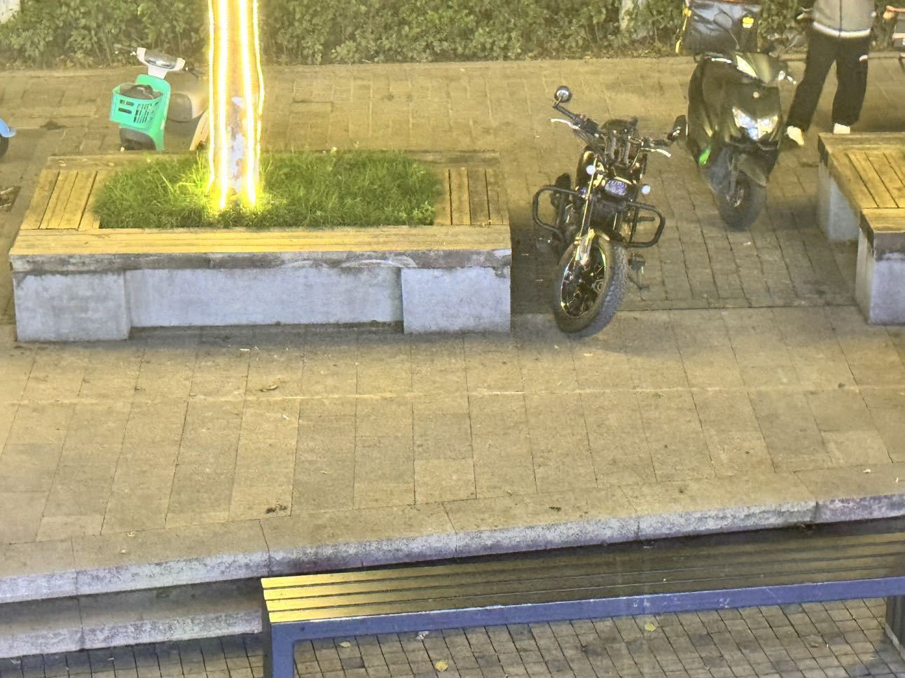 QJMOTOR 闪350