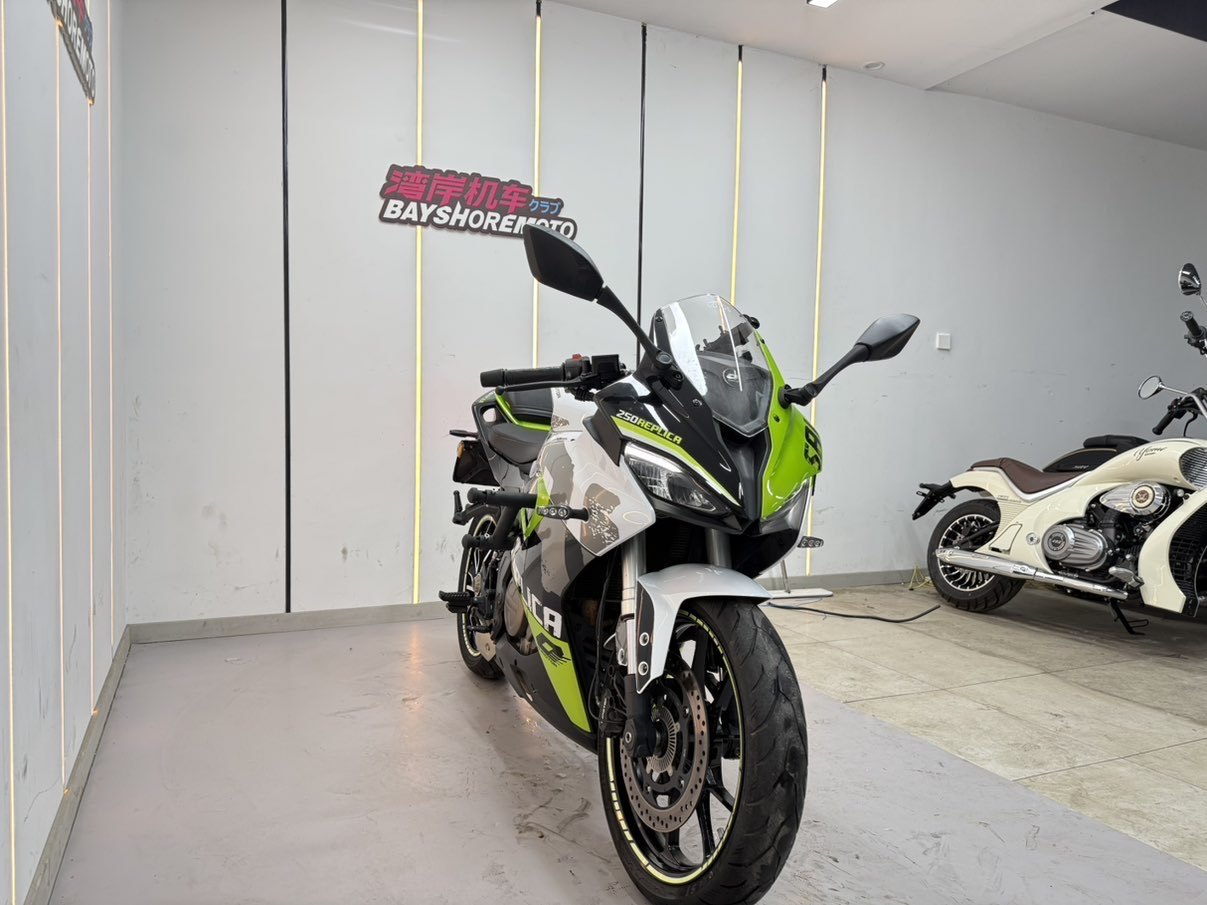 QJMOTOR 赛250