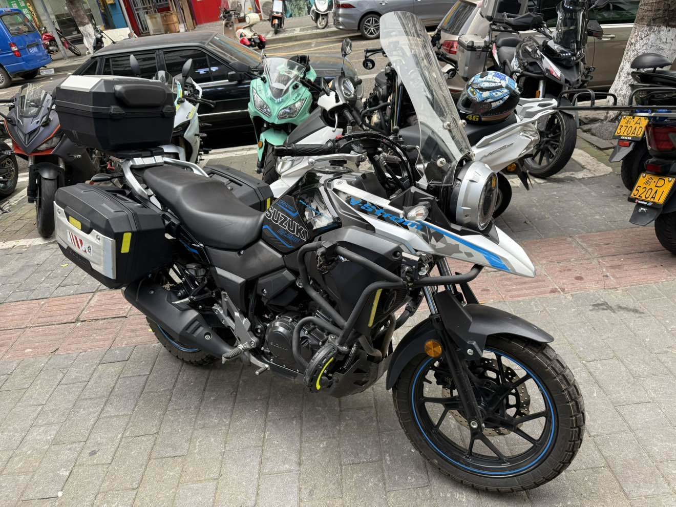 豪爵铃木 DL250