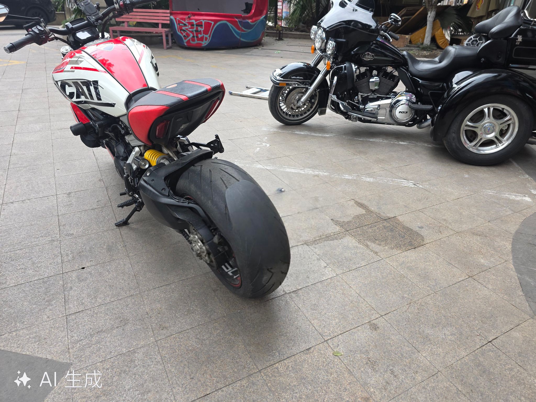 杜卡迪 Diavel 