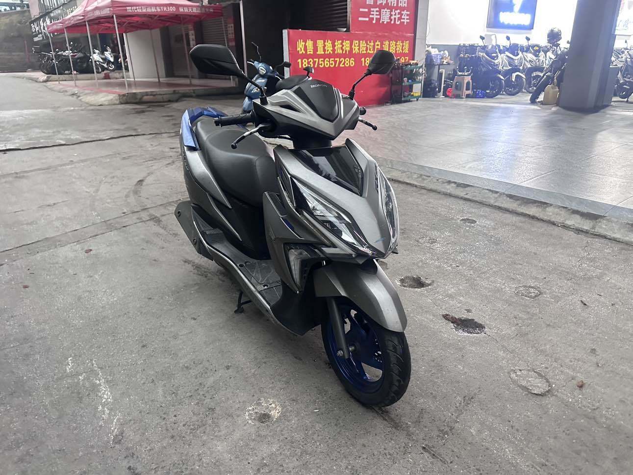 新大洲本田 裂行 RX125Fi