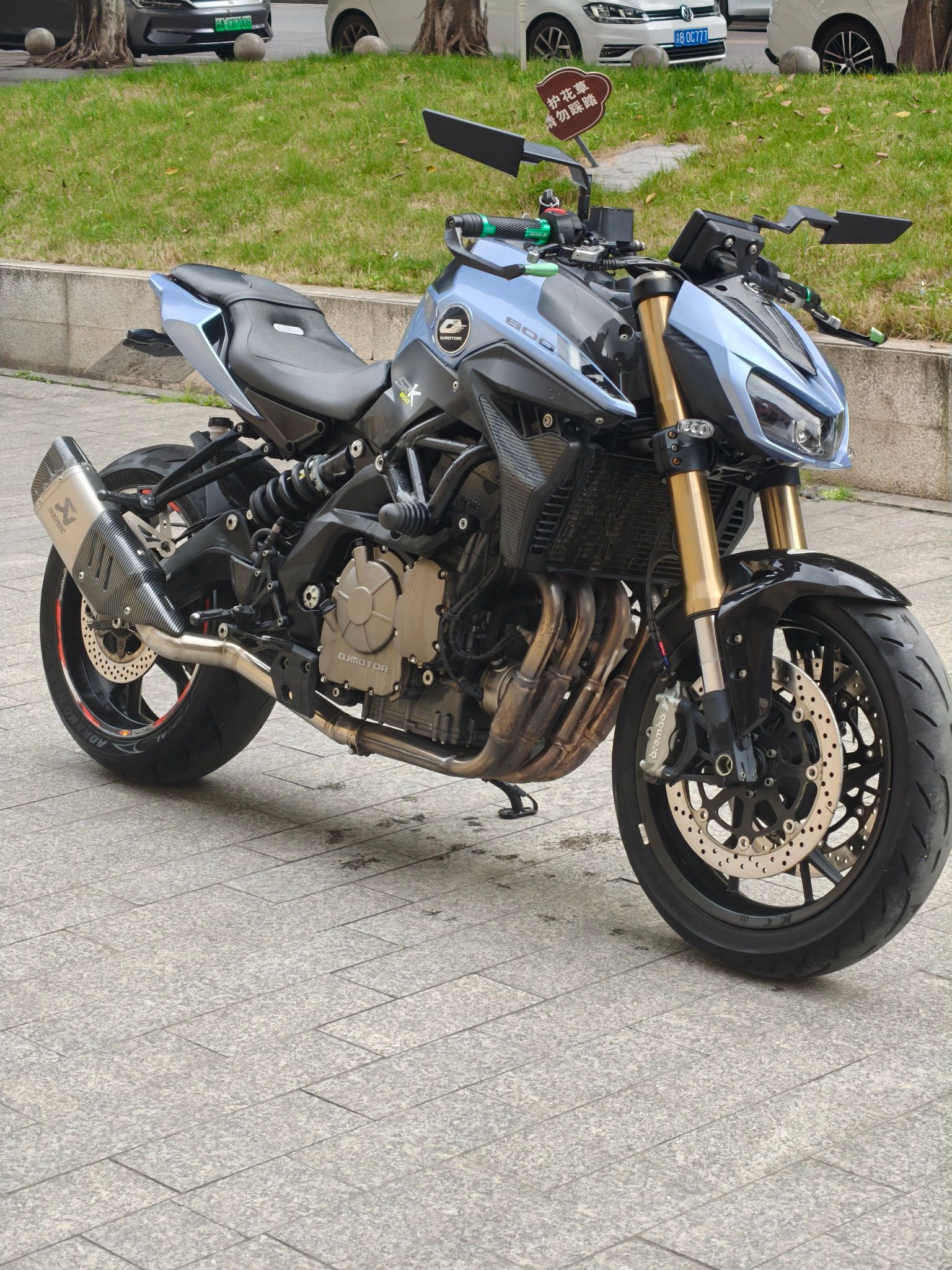 QJMOTOR 追600