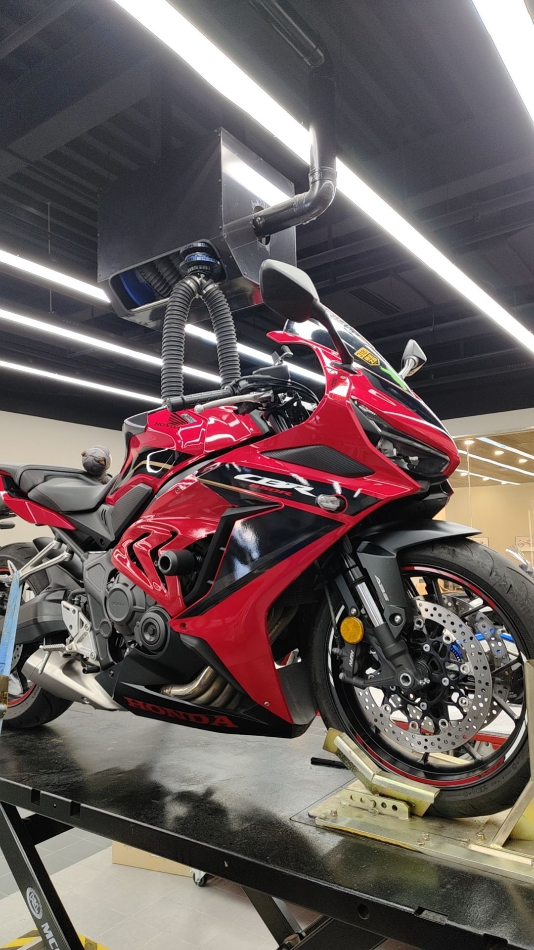 本田DREAMWING CBR650R