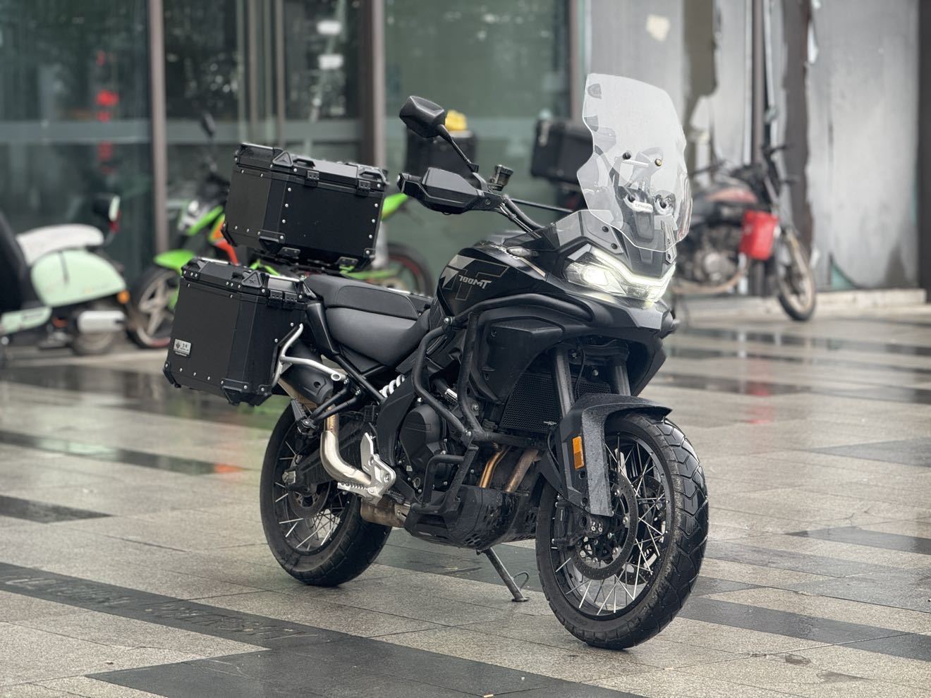 春风 700MT