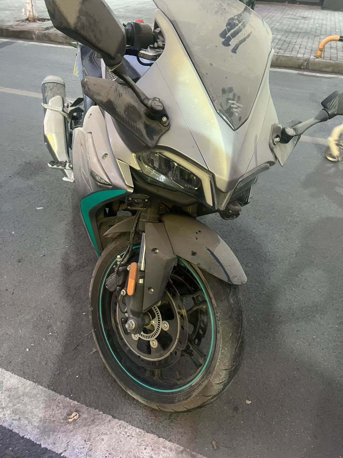 无极 300RR