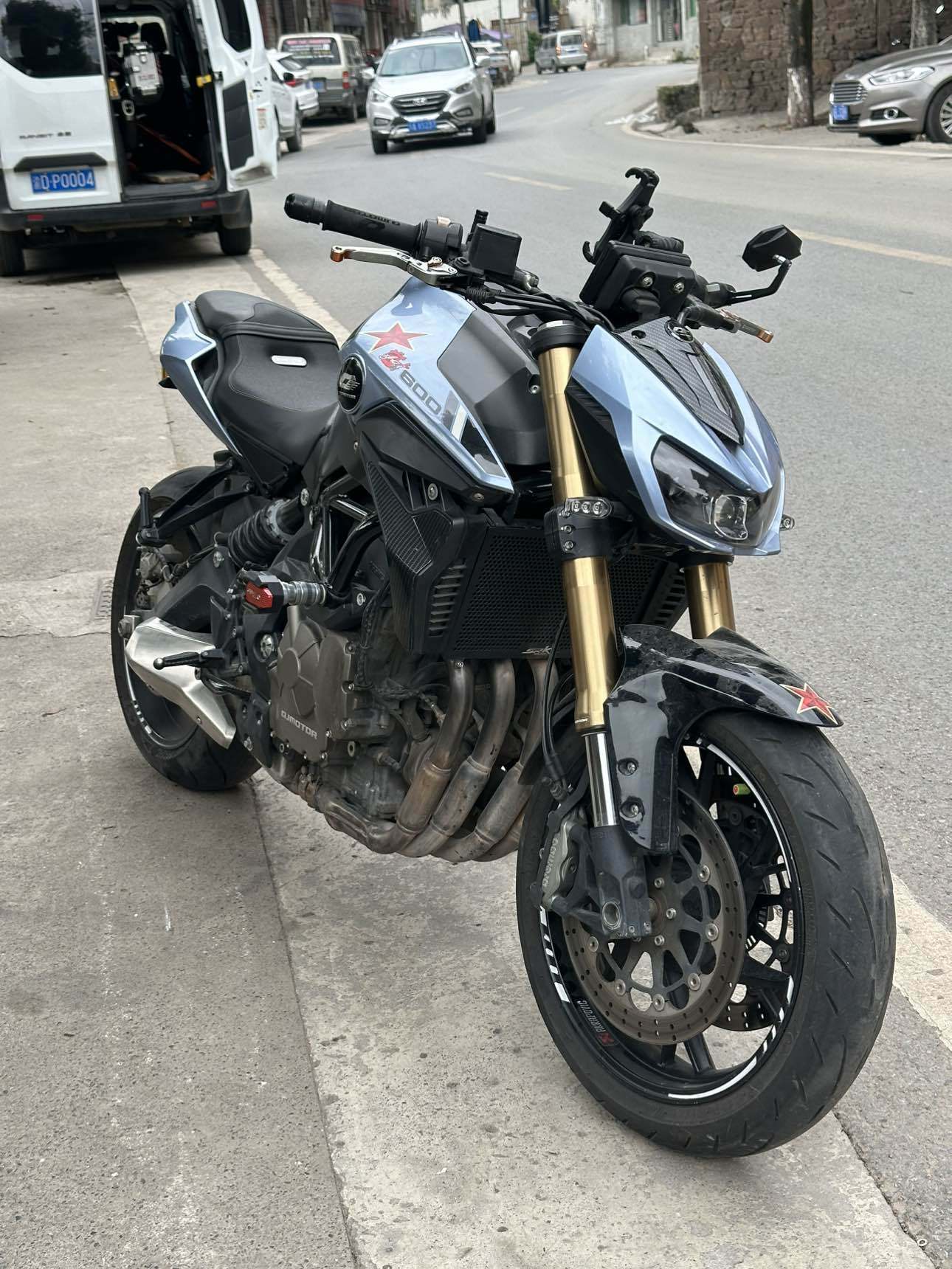 QJMOTOR 追600