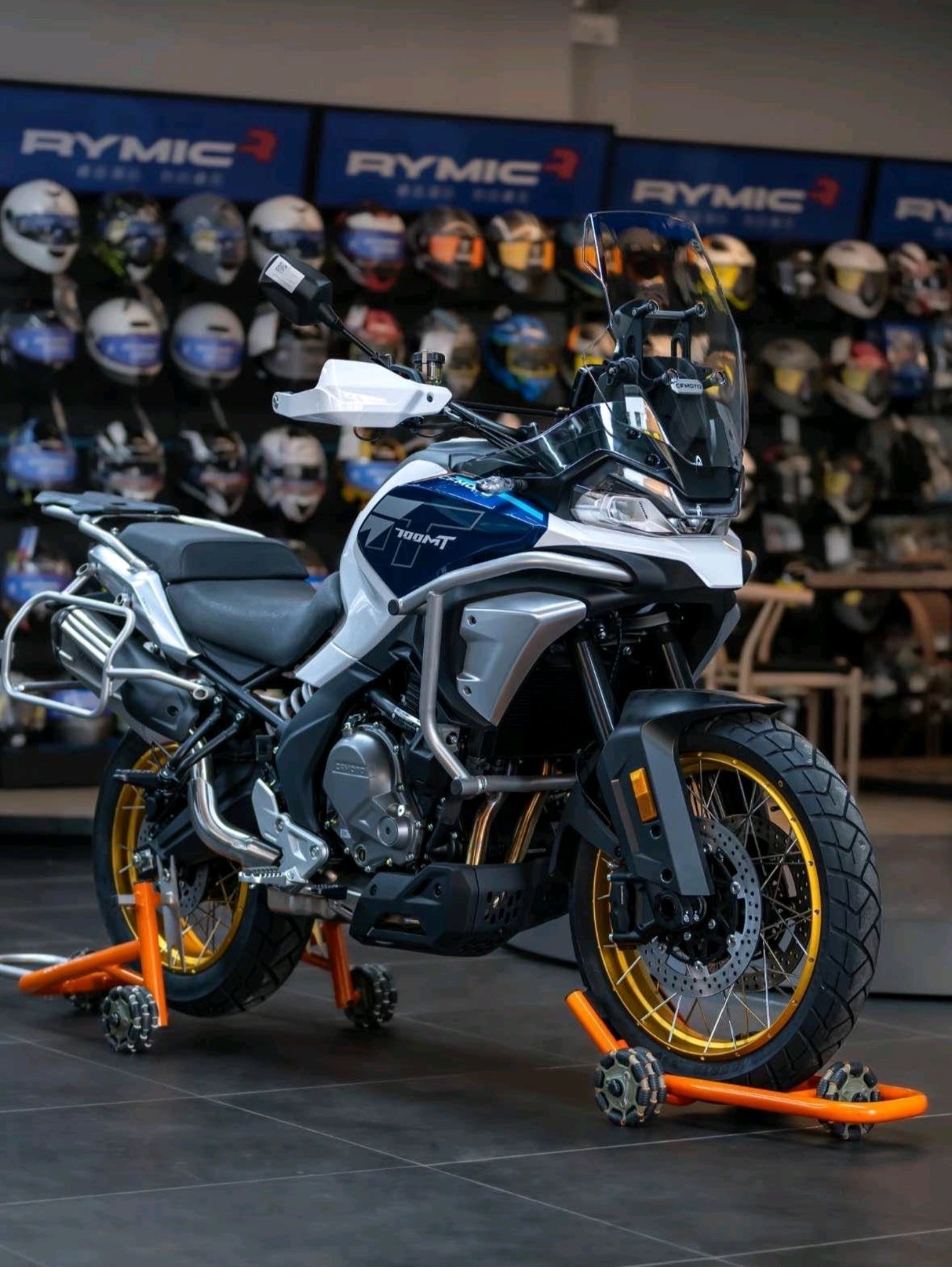 春风 700MT
