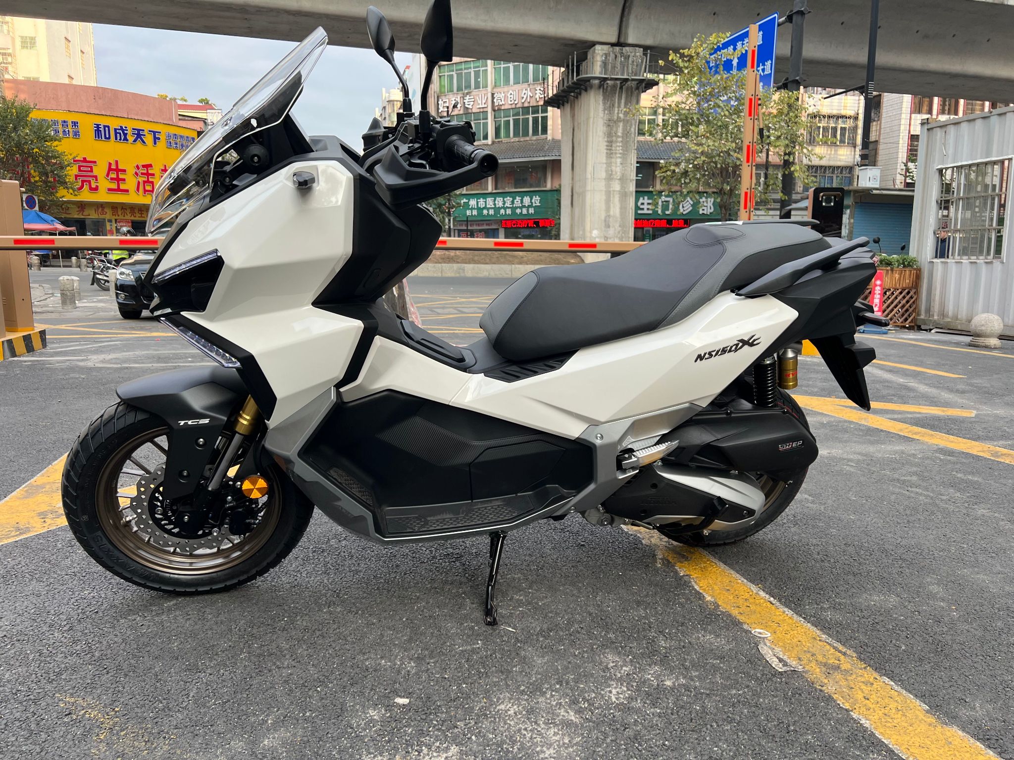 新大洲本田 NS150XC