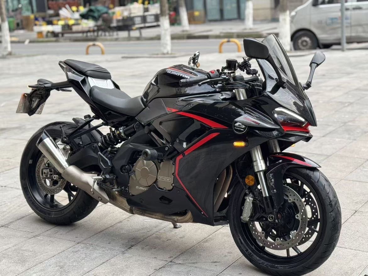 QJMOTOR 赛600
