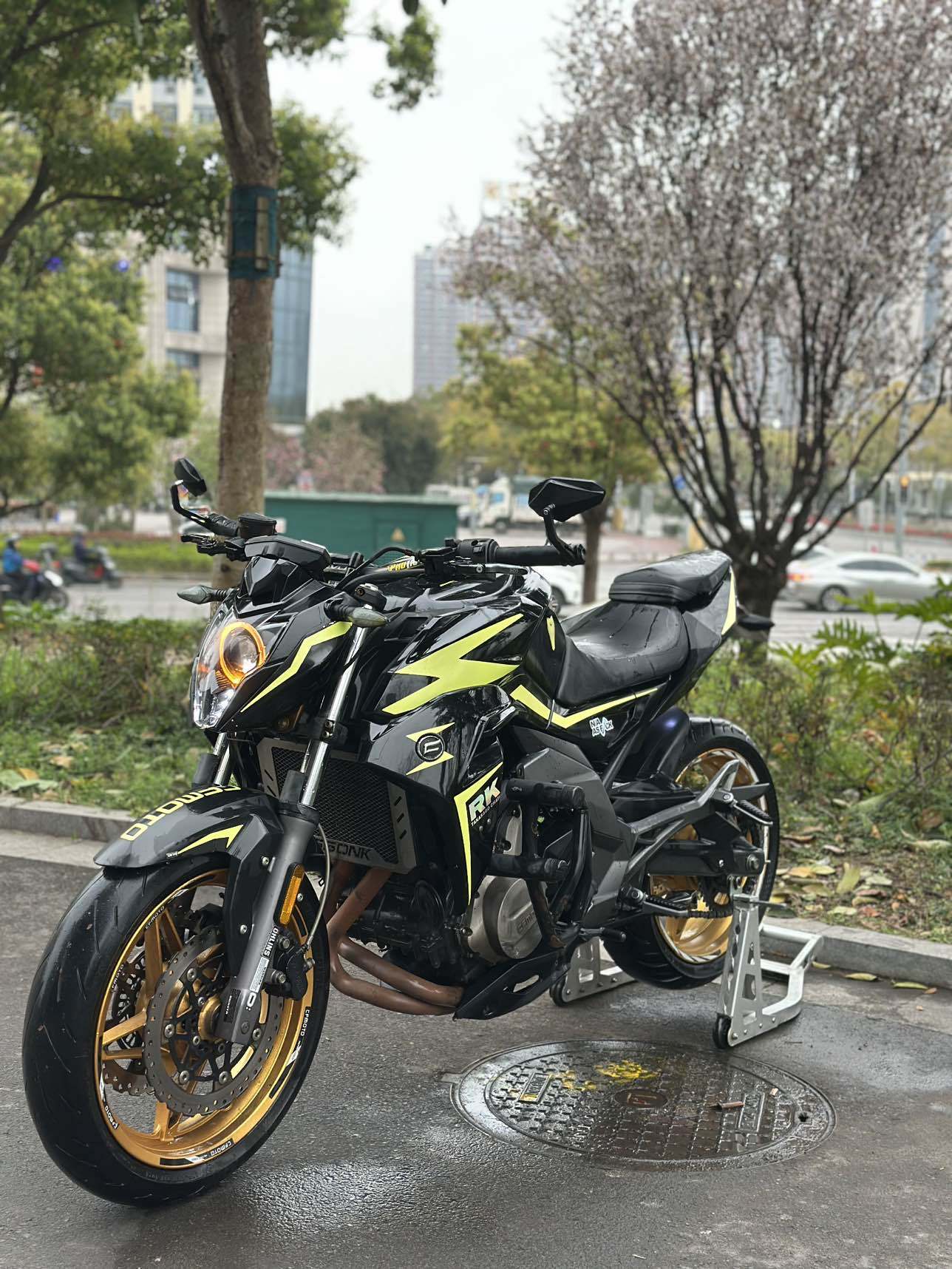 春风 650NK