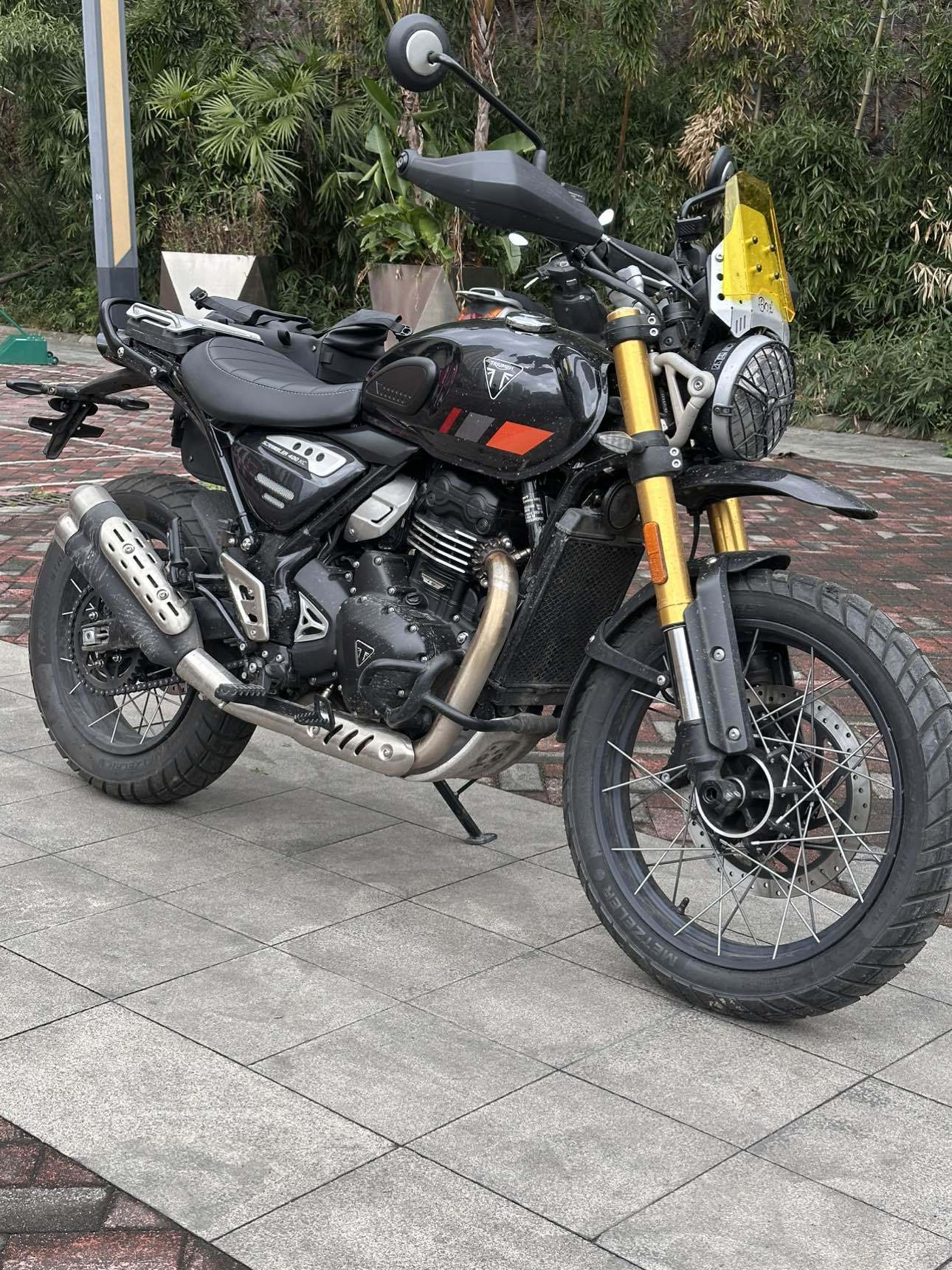 凯旋 Scrambler 400 X