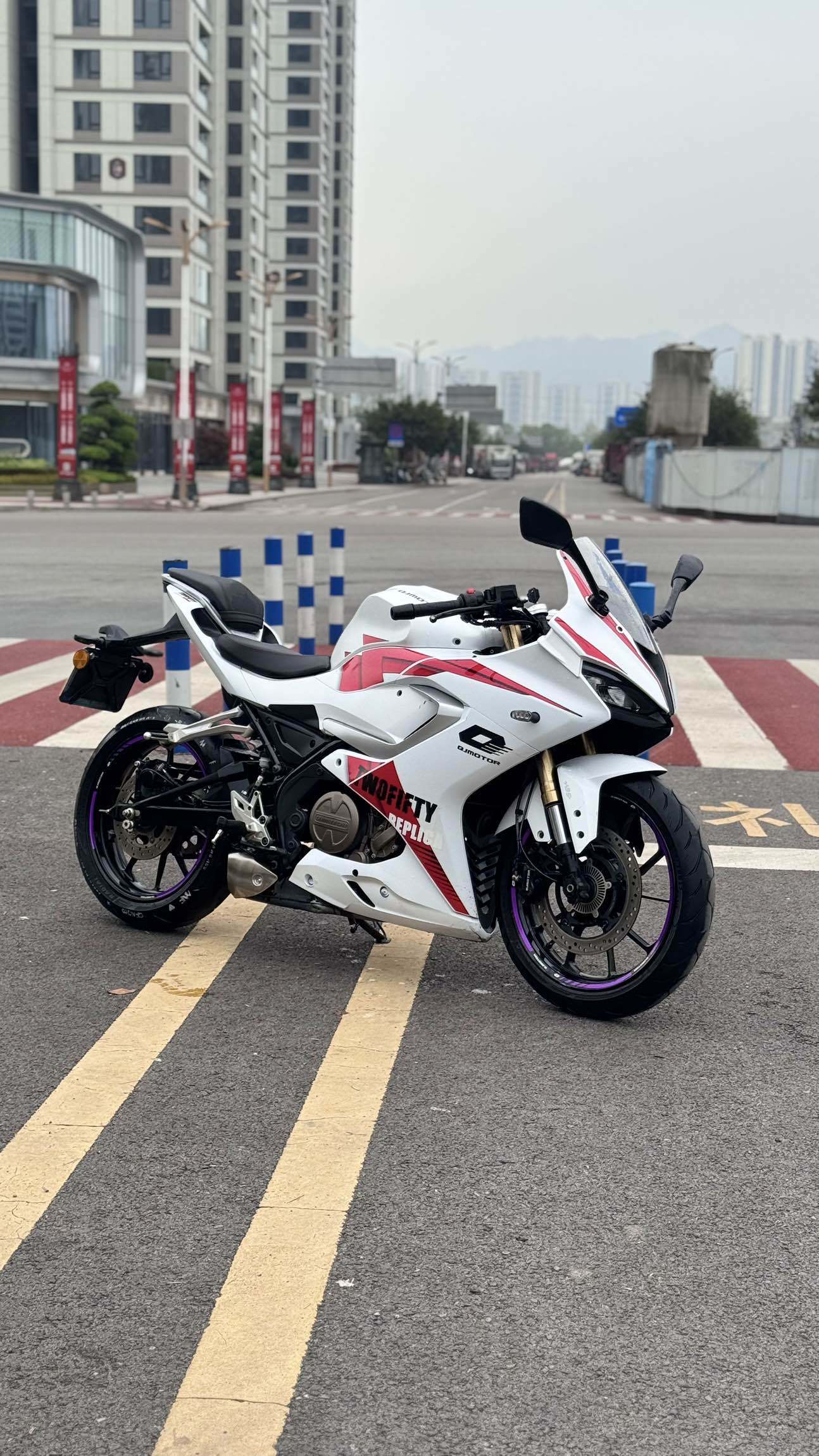 QJMOTOR 赛250