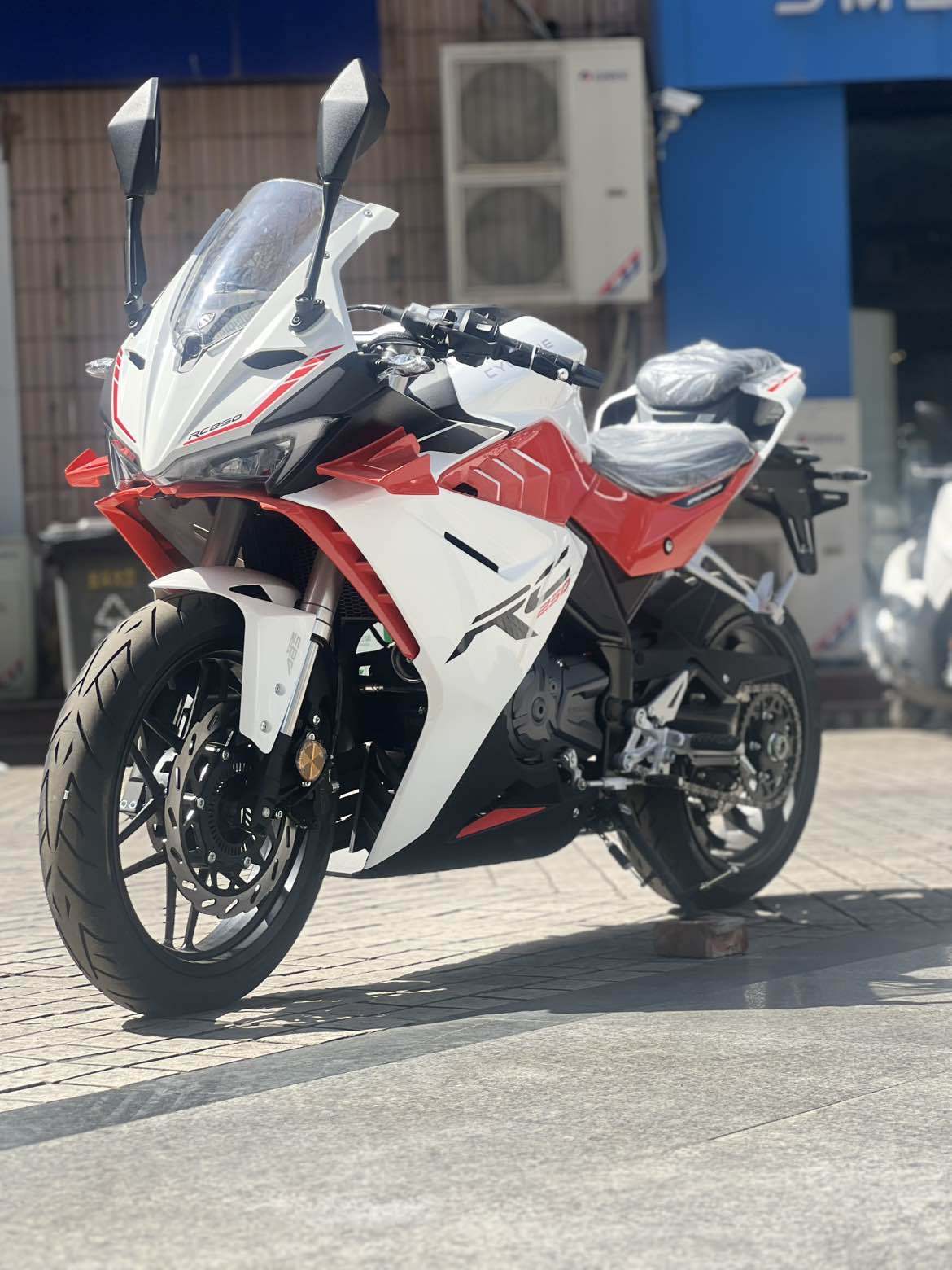 赛科龙 RC250