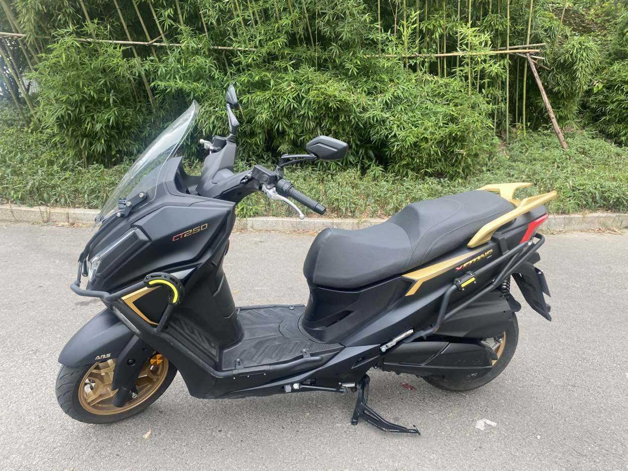 光阳 赛艇 CT250