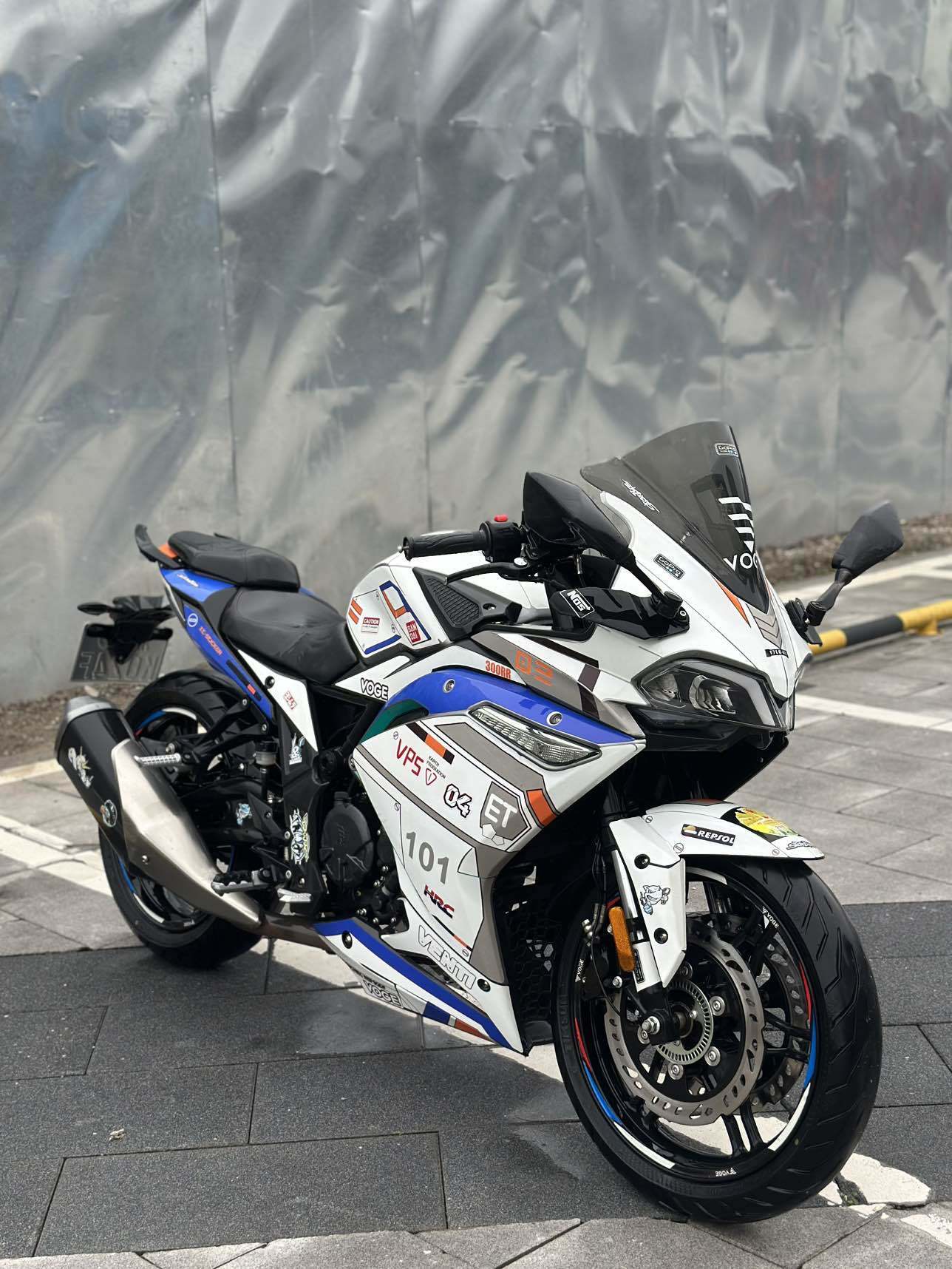 无极 300RR