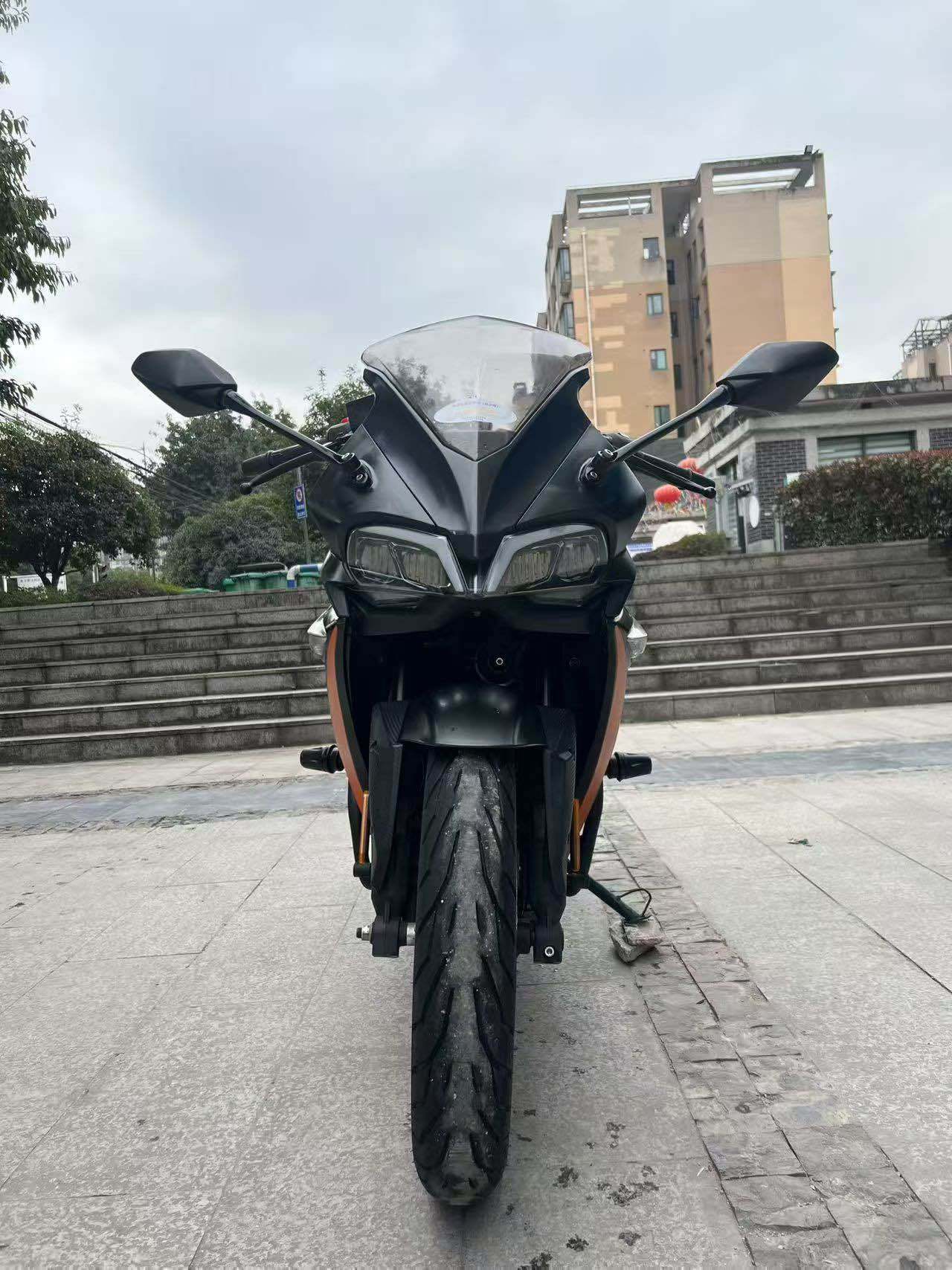 无极 300RR