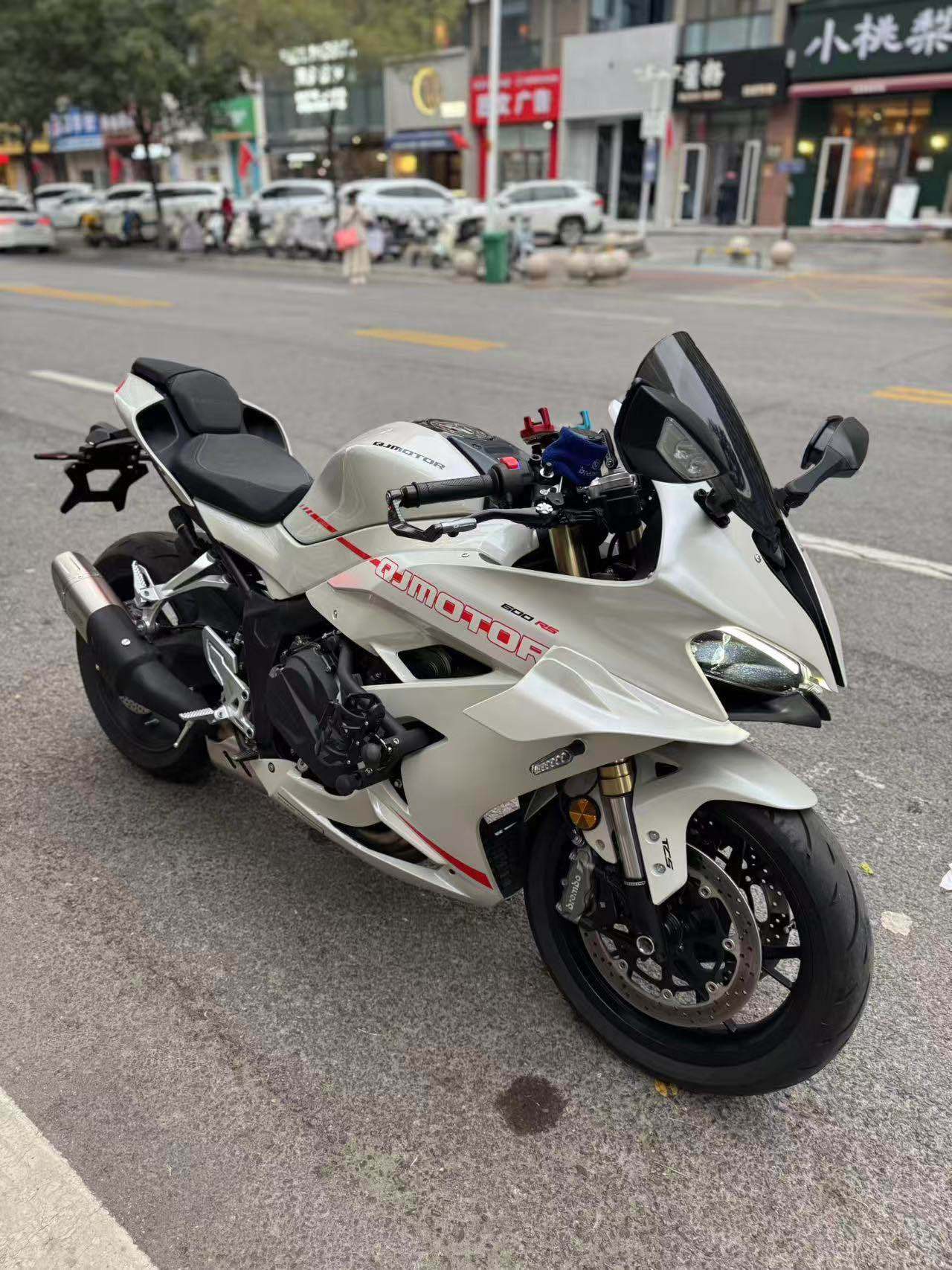 QJMOTOR 赛600