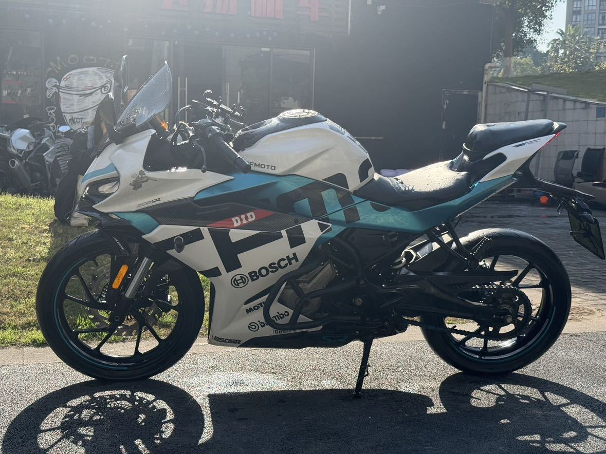 春风 250SR