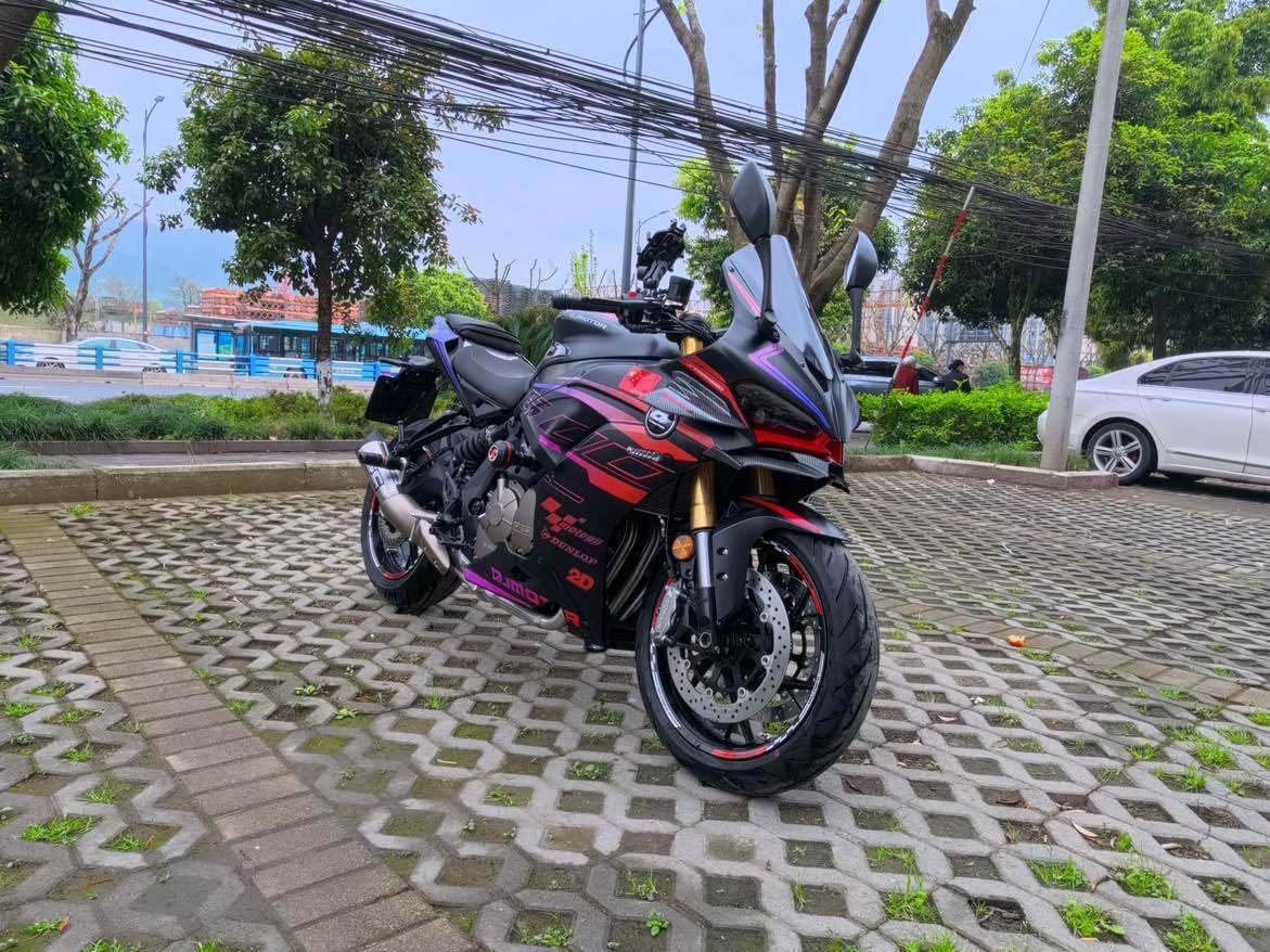QJMOTOR 赛600