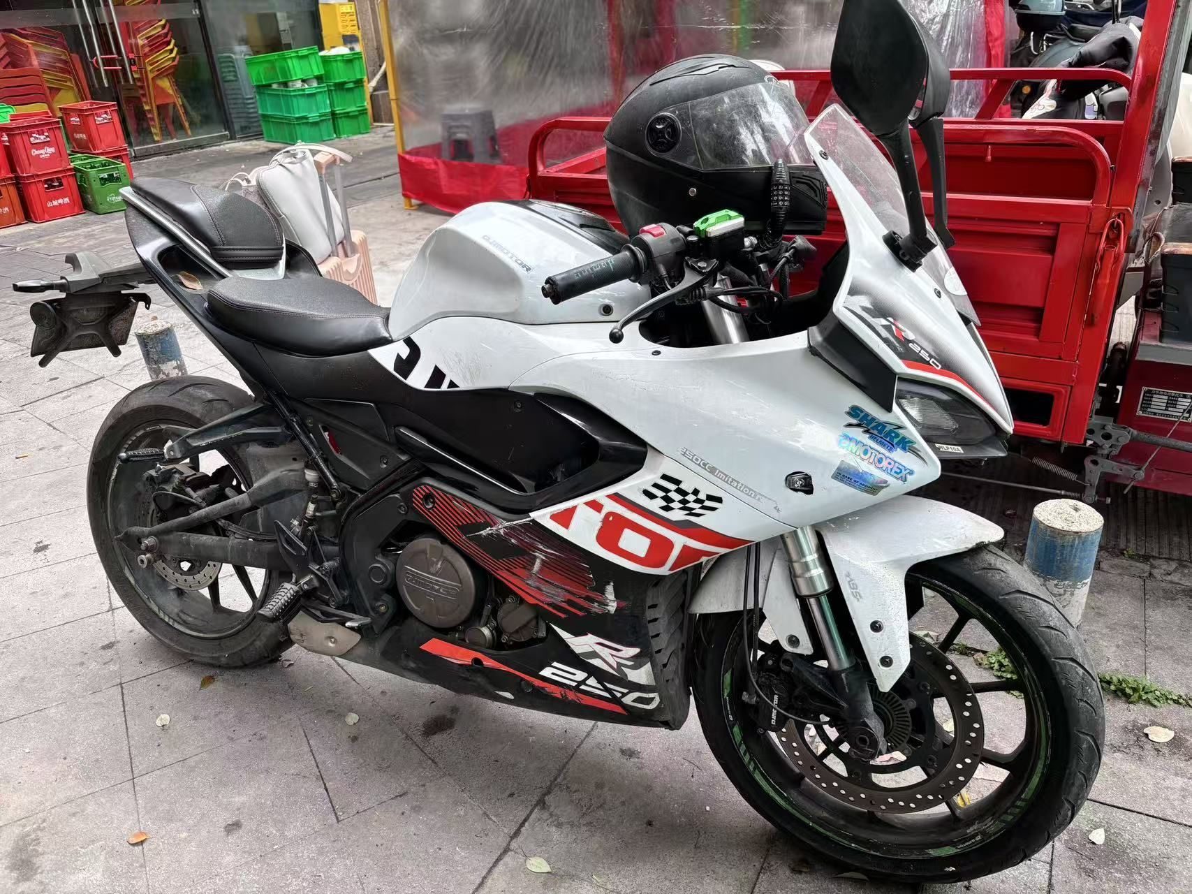 QJMOTOR 赛250