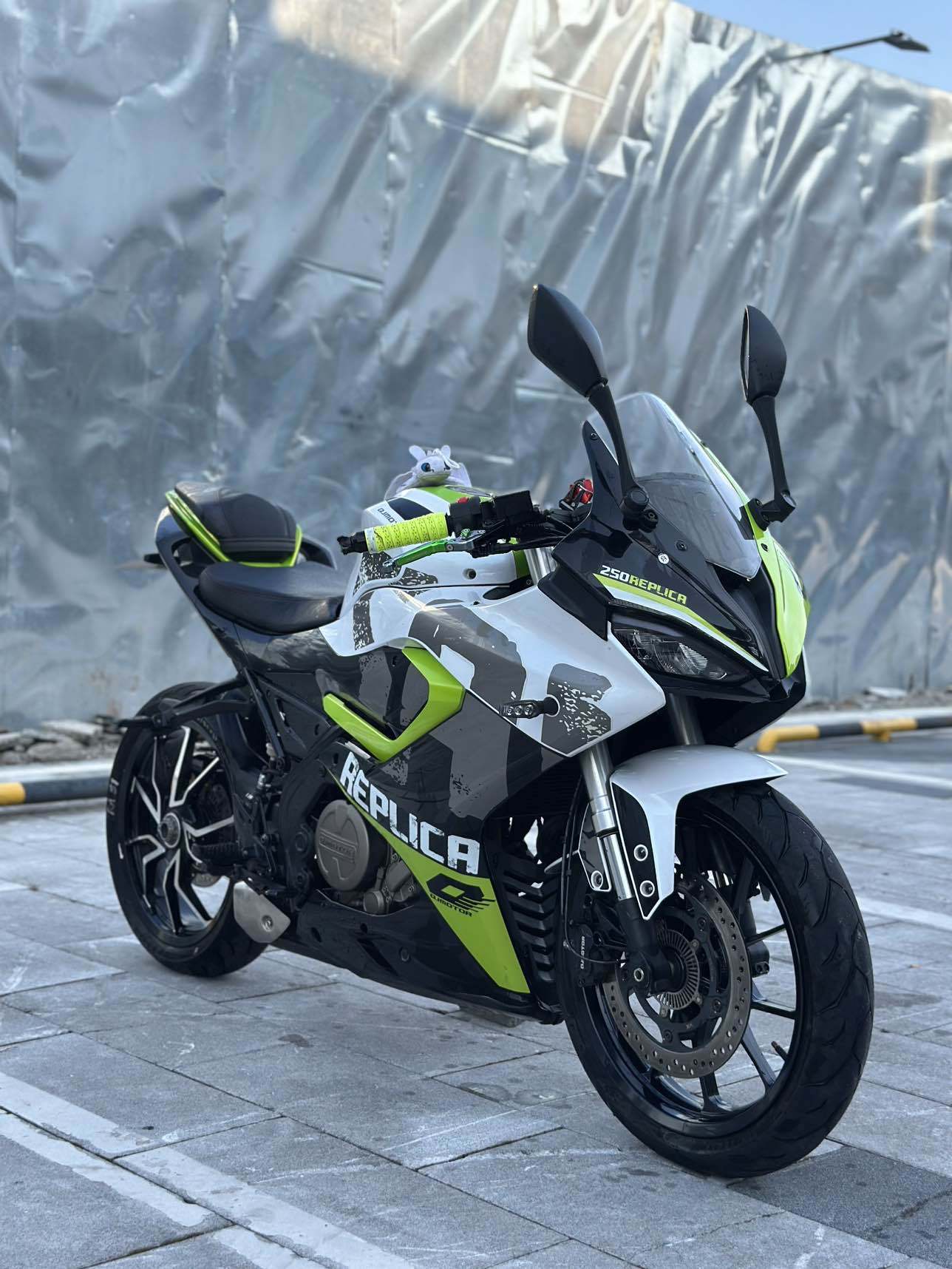 QJMOTOR 赛250