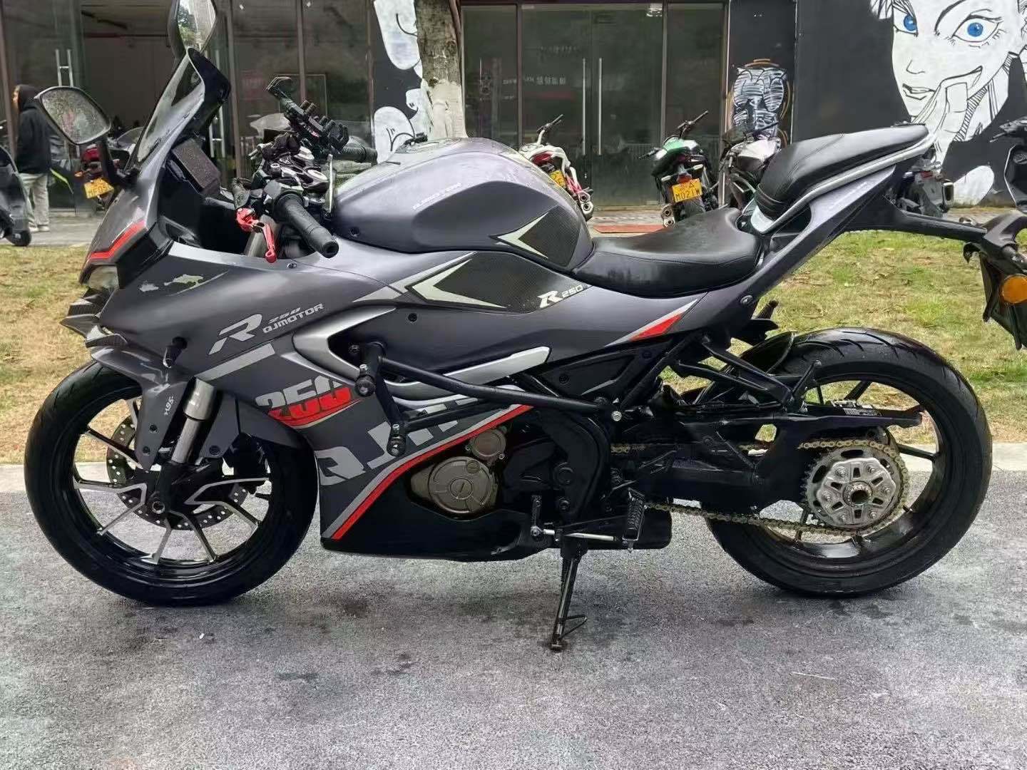 QJMOTOR 赛250