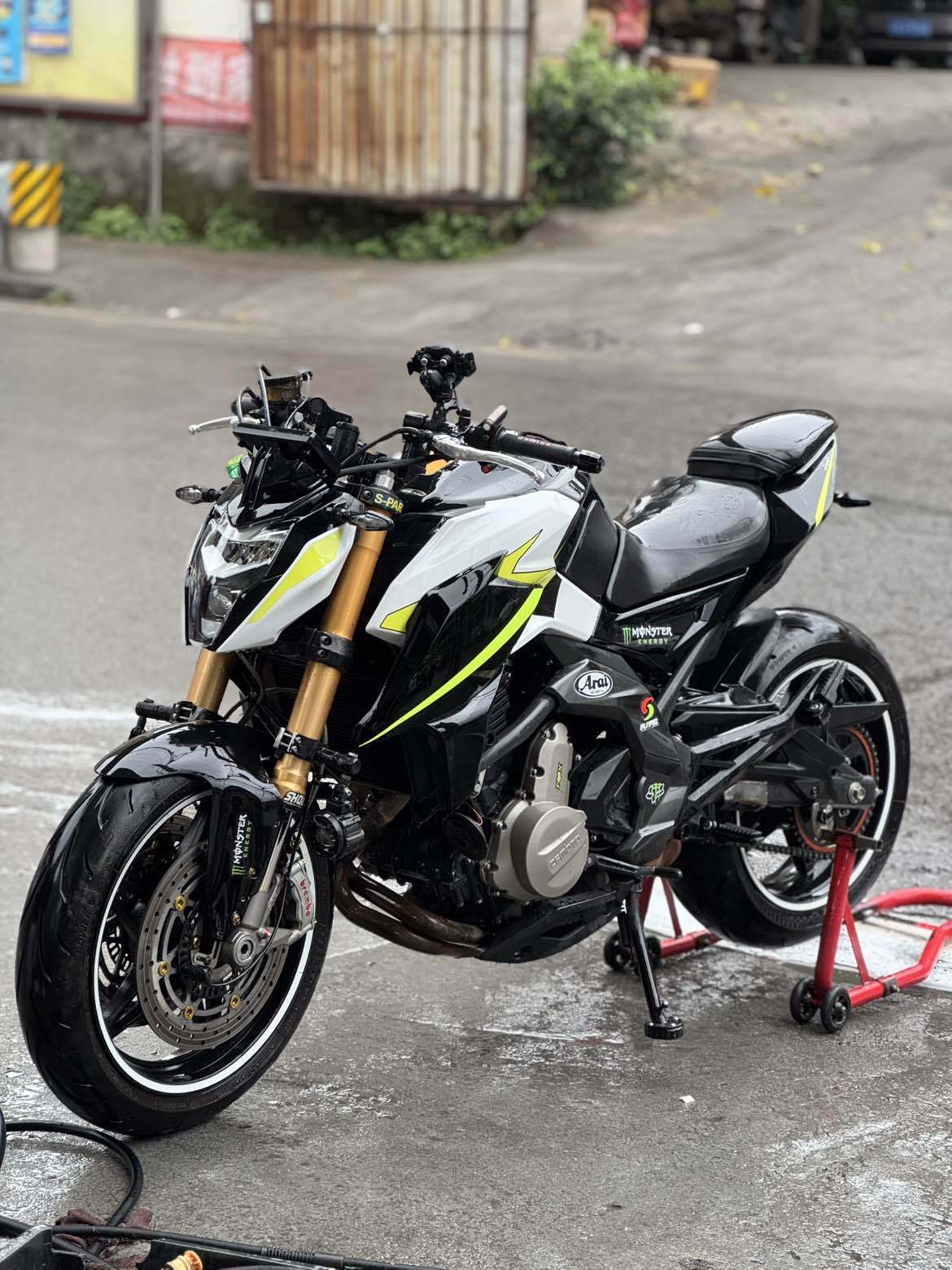 春风 650NK