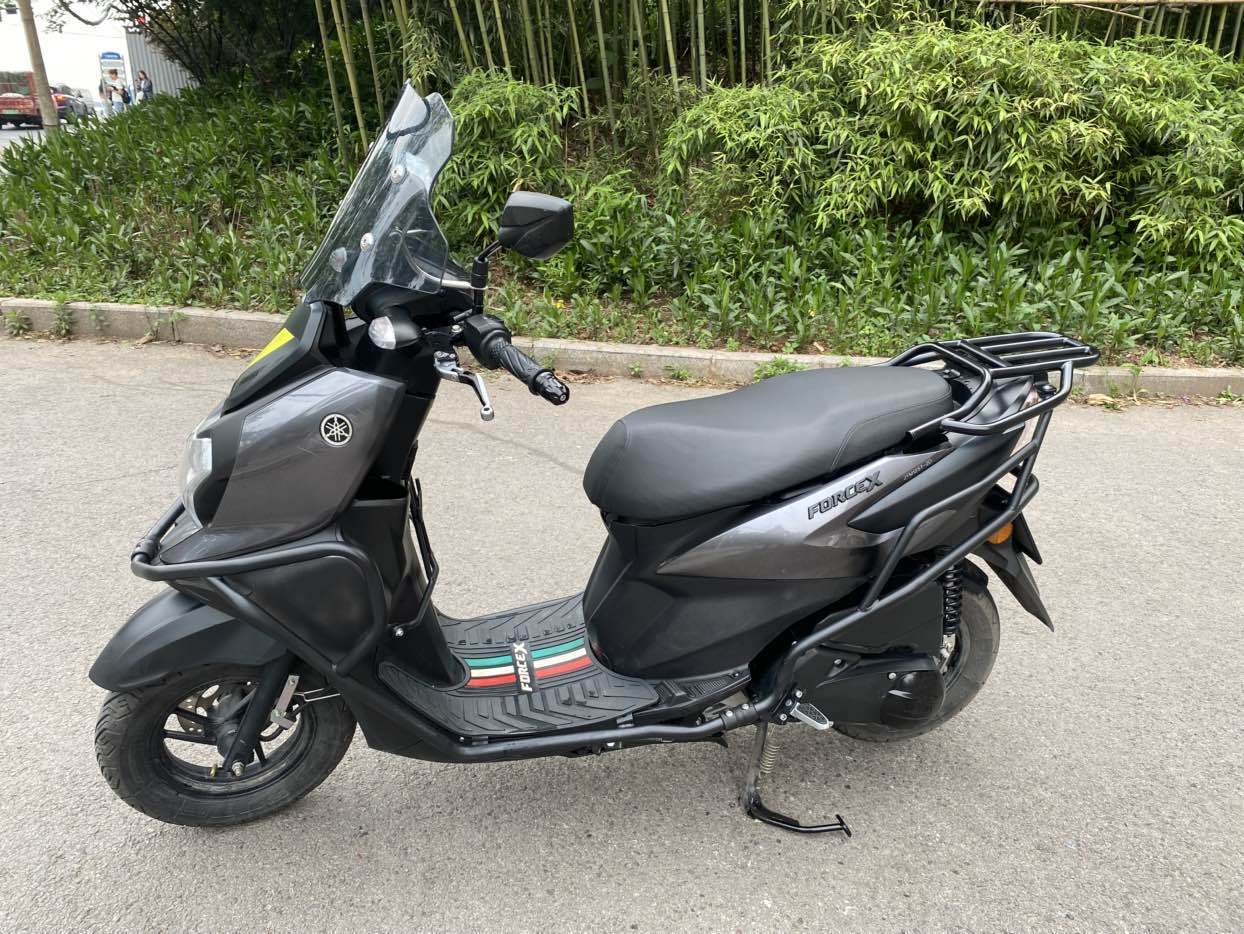 建设雅马哈 福颖125