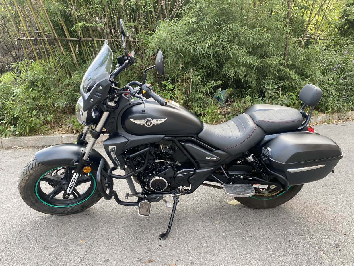 豪爵 TR300