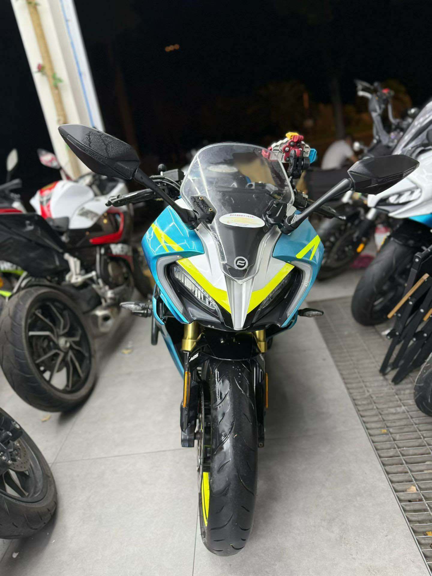 春风 250SR