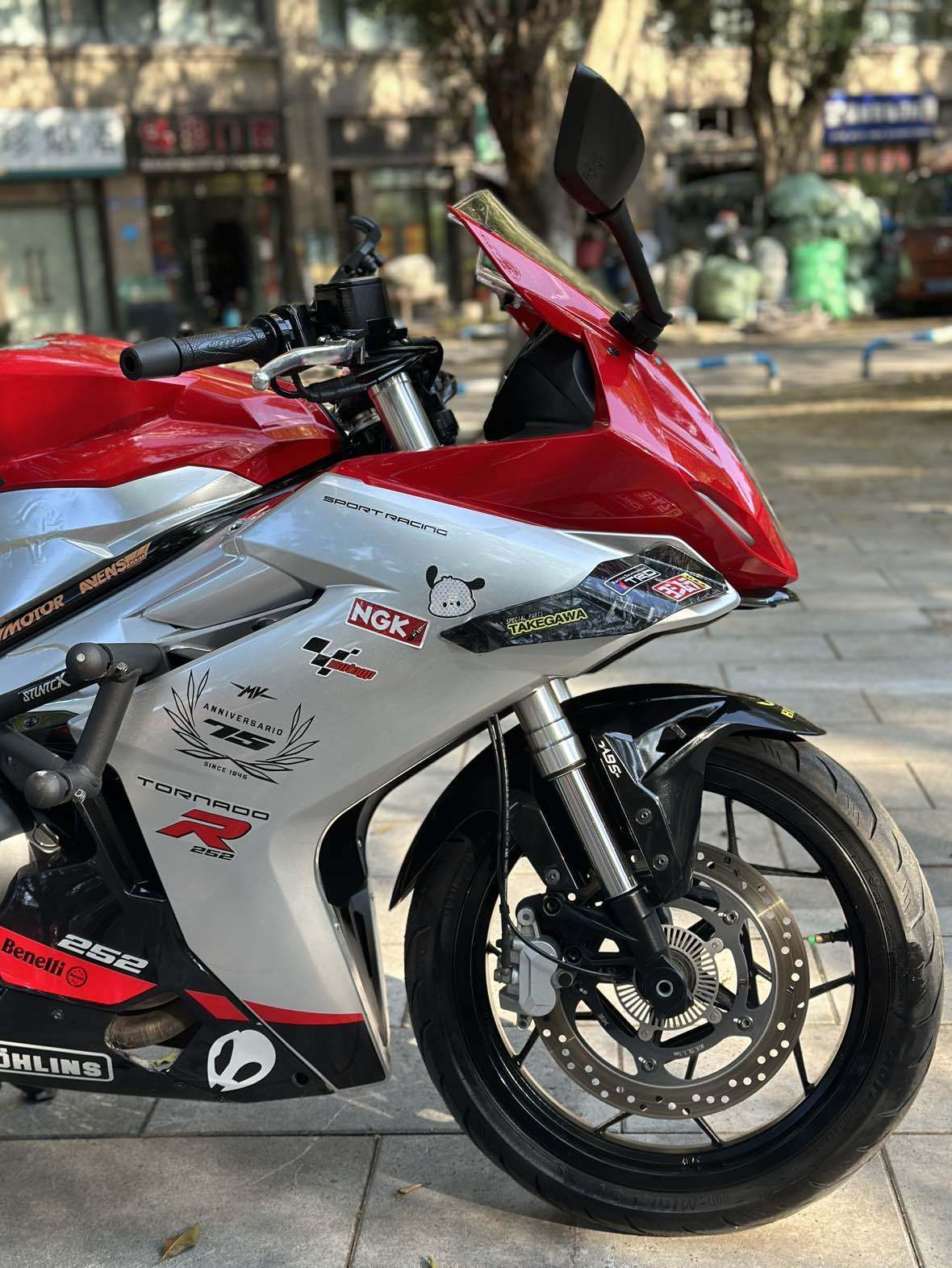 贝纳利 龙卷风 Tornado 252R