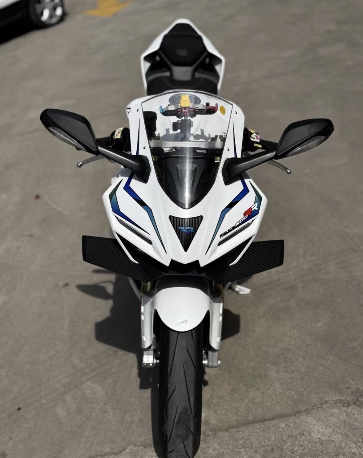 张雪机车 500RR