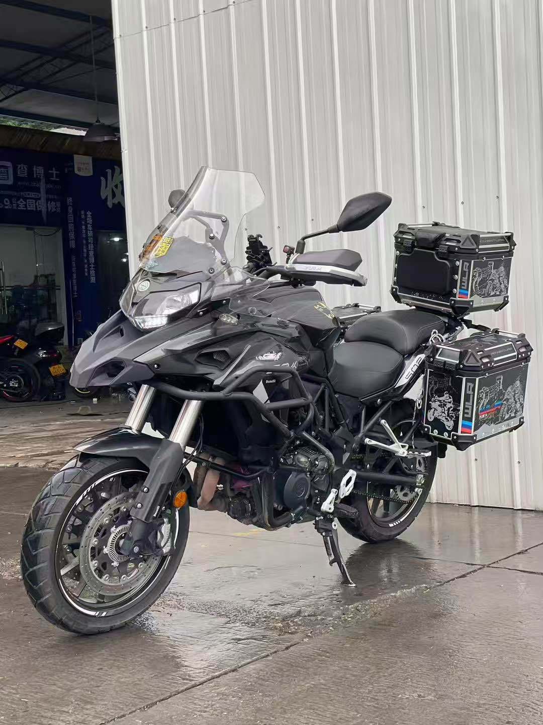 贝纳利 金鹏 TRK502