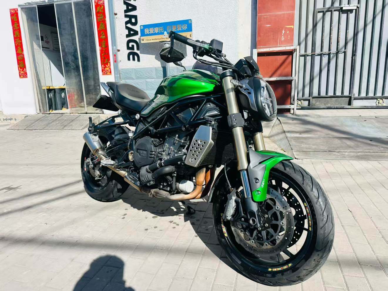 贝纳利 752S