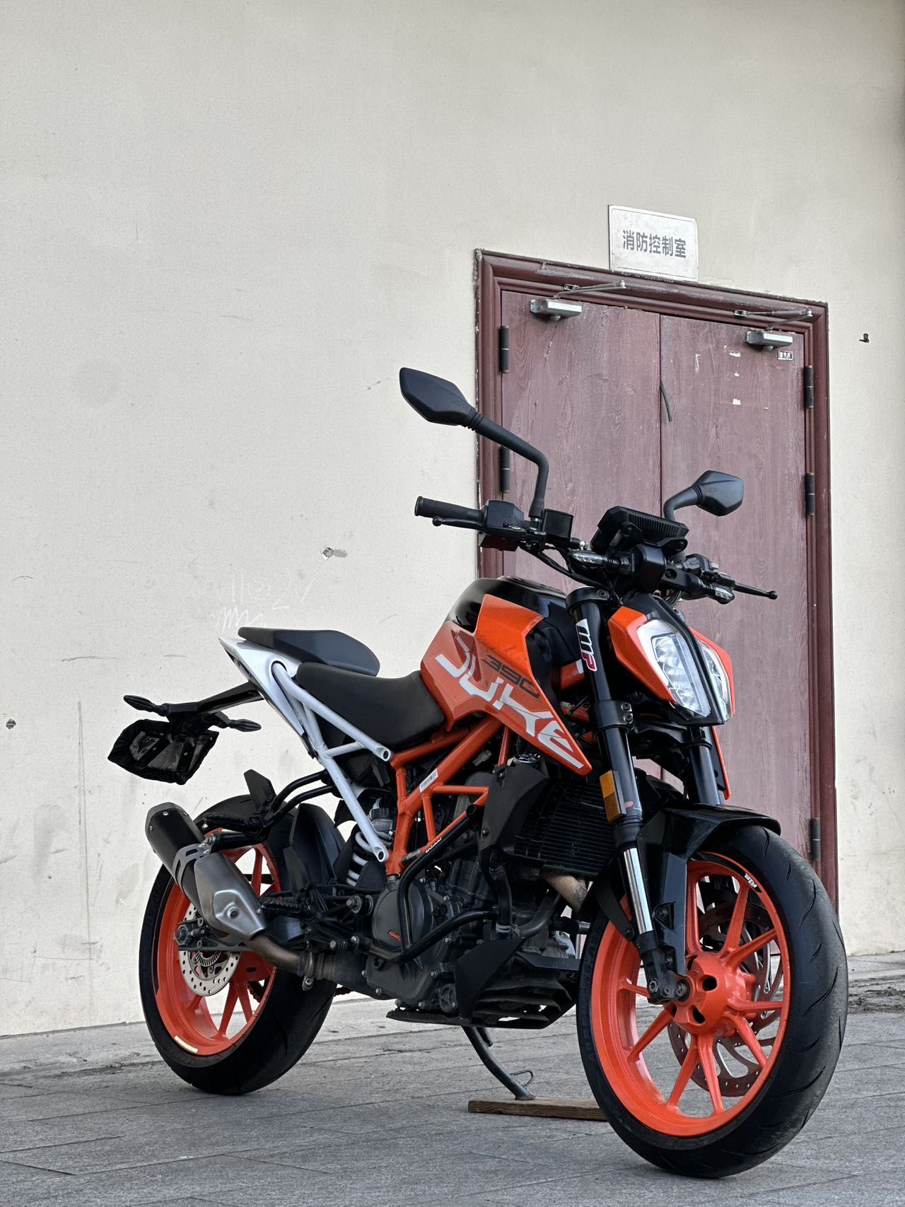 KTMR2R 390 Duke