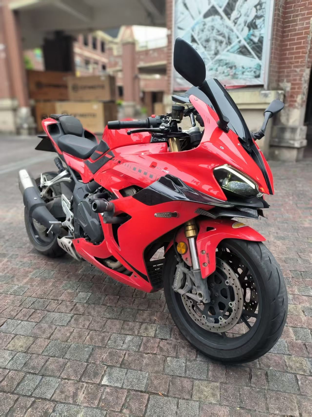 QJMOTOR 赛600