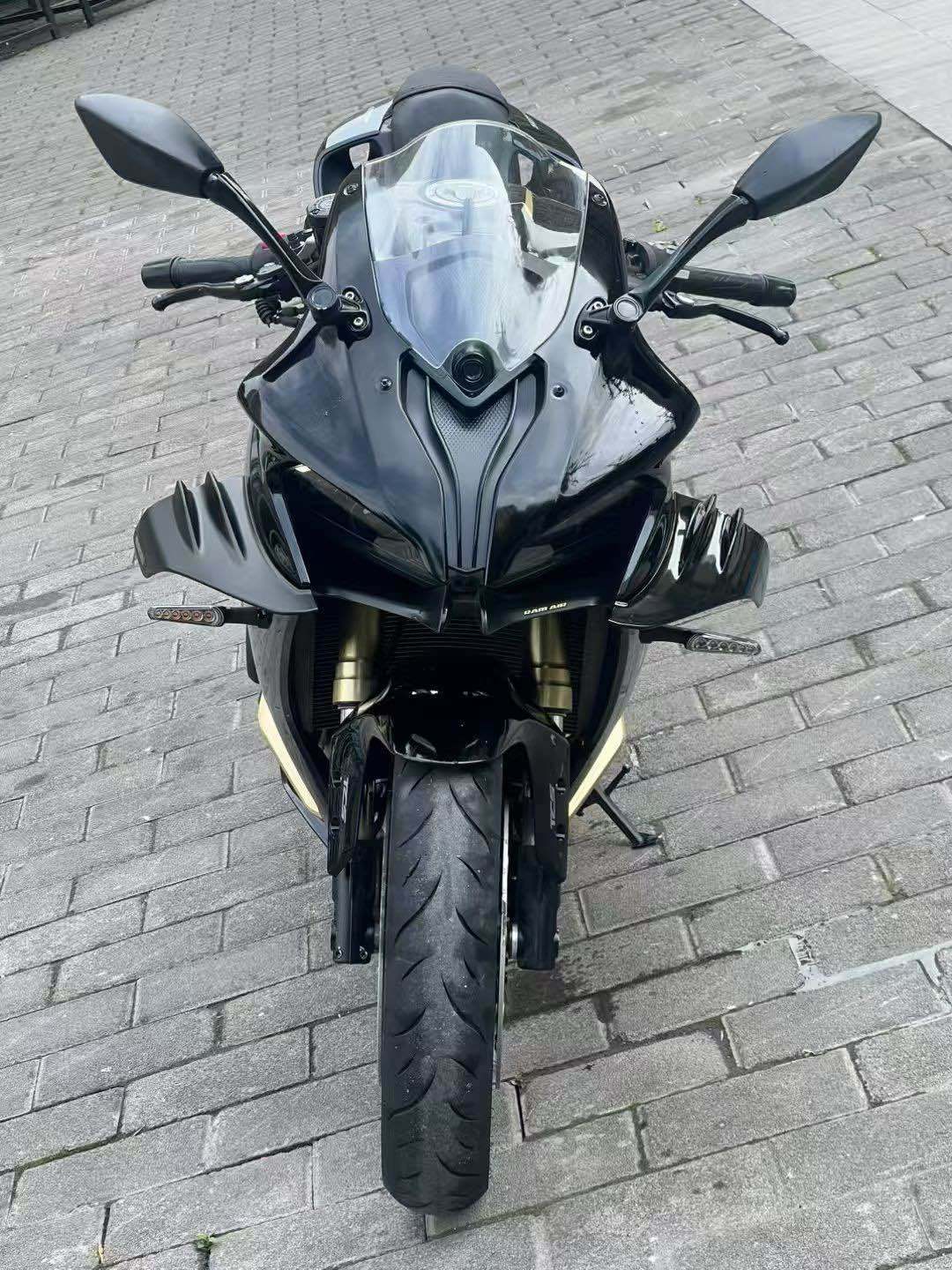 QJMOTOR 赛800