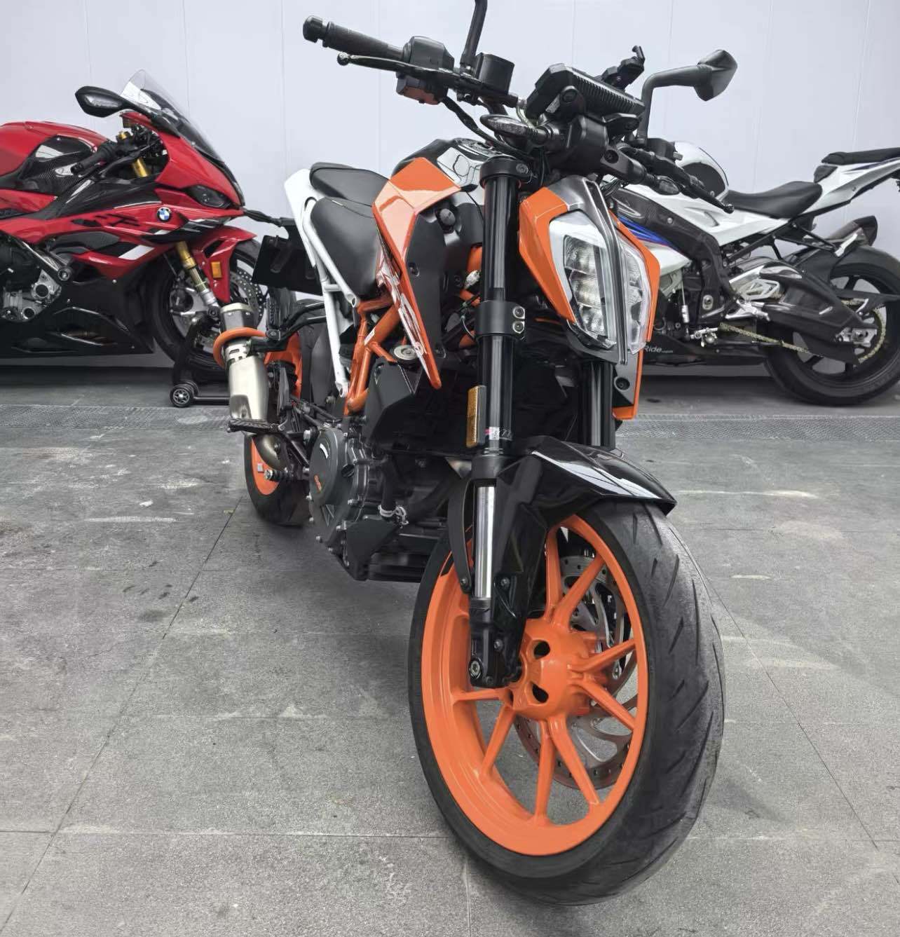 KTMR2R 390 Duke