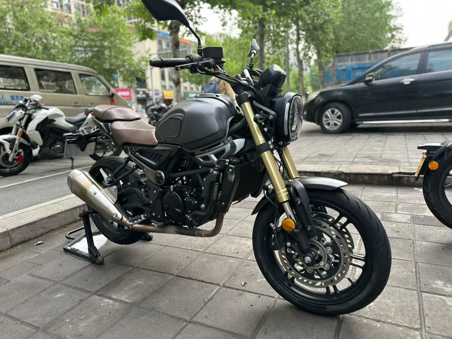 无极 300AC