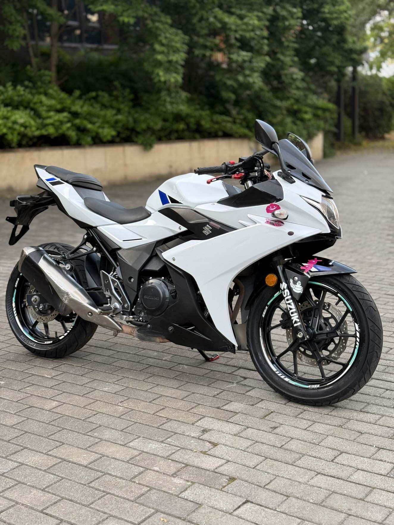 豪爵铃木 GSX250R