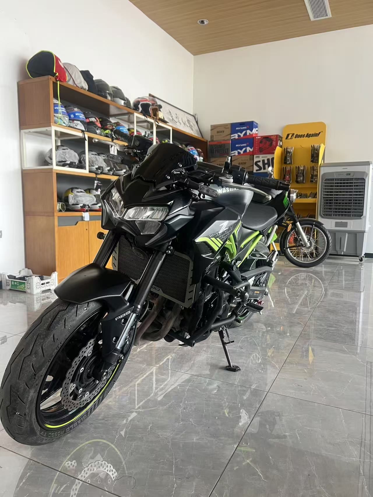 川崎 Z900