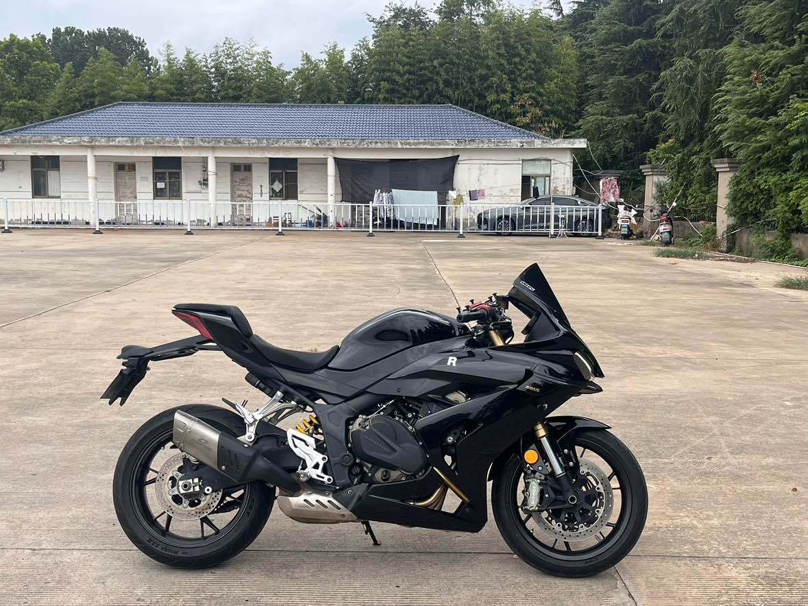 QJMOTOR 赛800