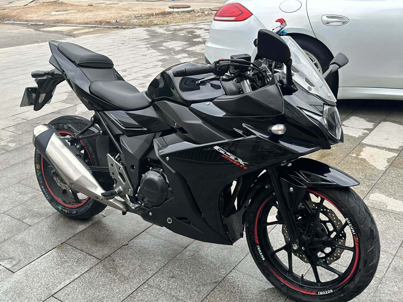 豪爵铃木 GSX250R