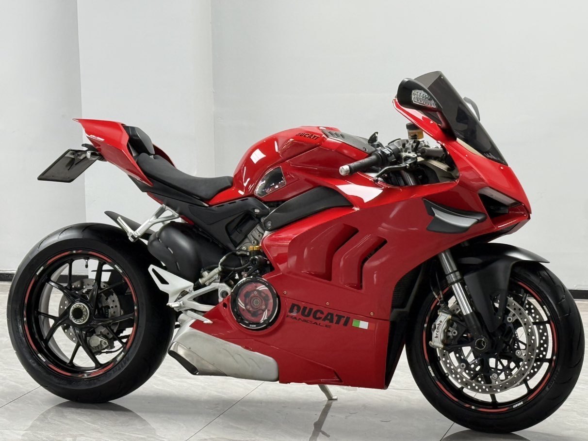 杜卡迪 Panigale V4