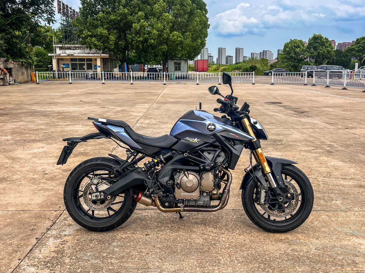 QJMOTOR 追600