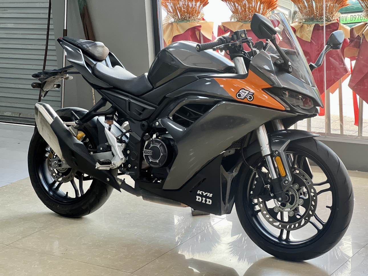 无极 250RR