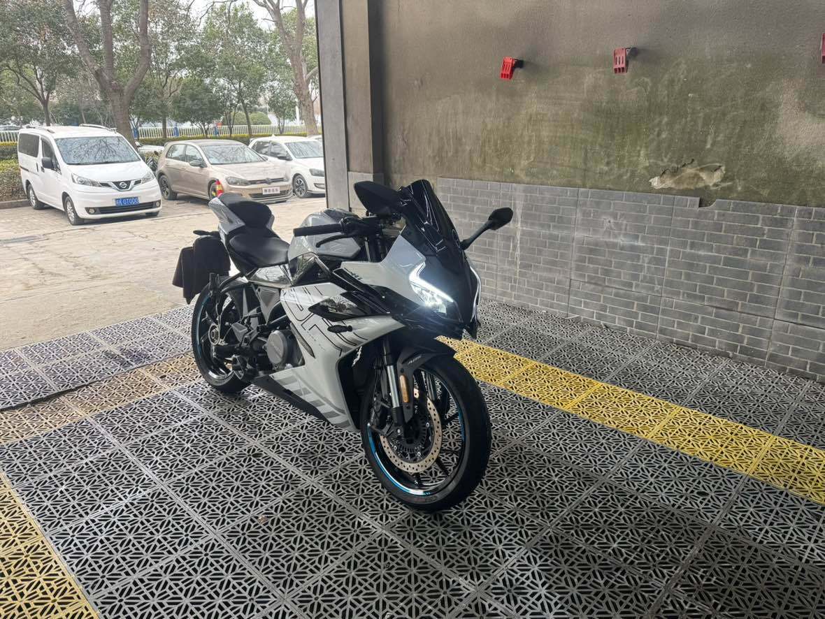 春风 250SR