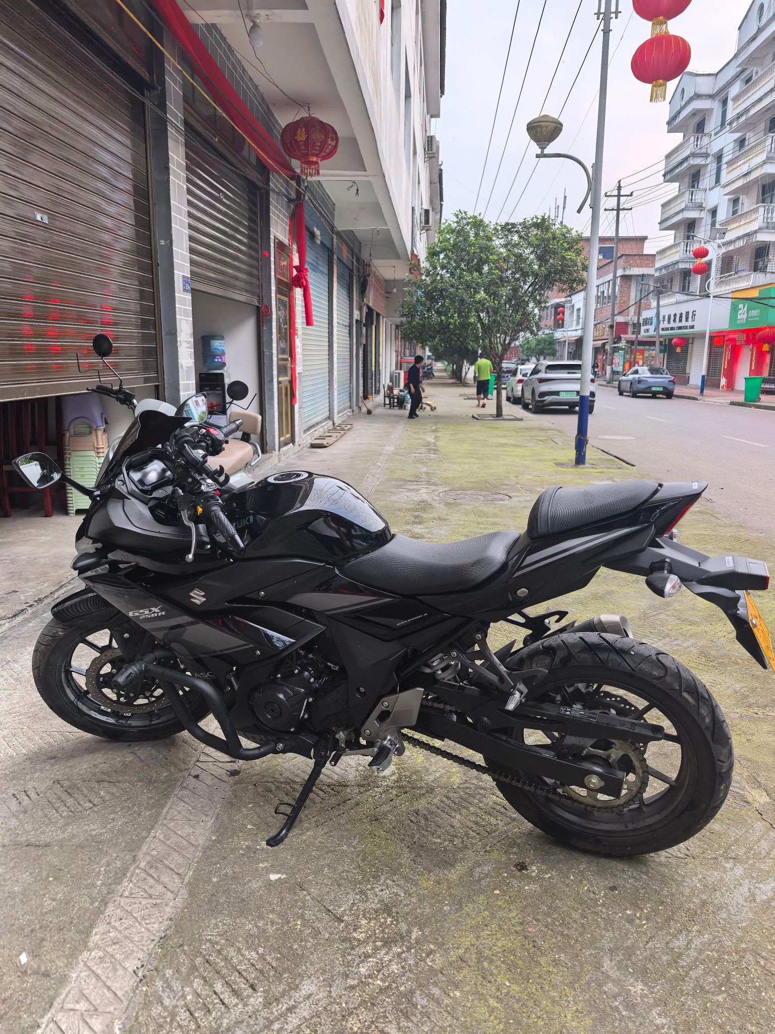 豪爵铃木 GSX250R