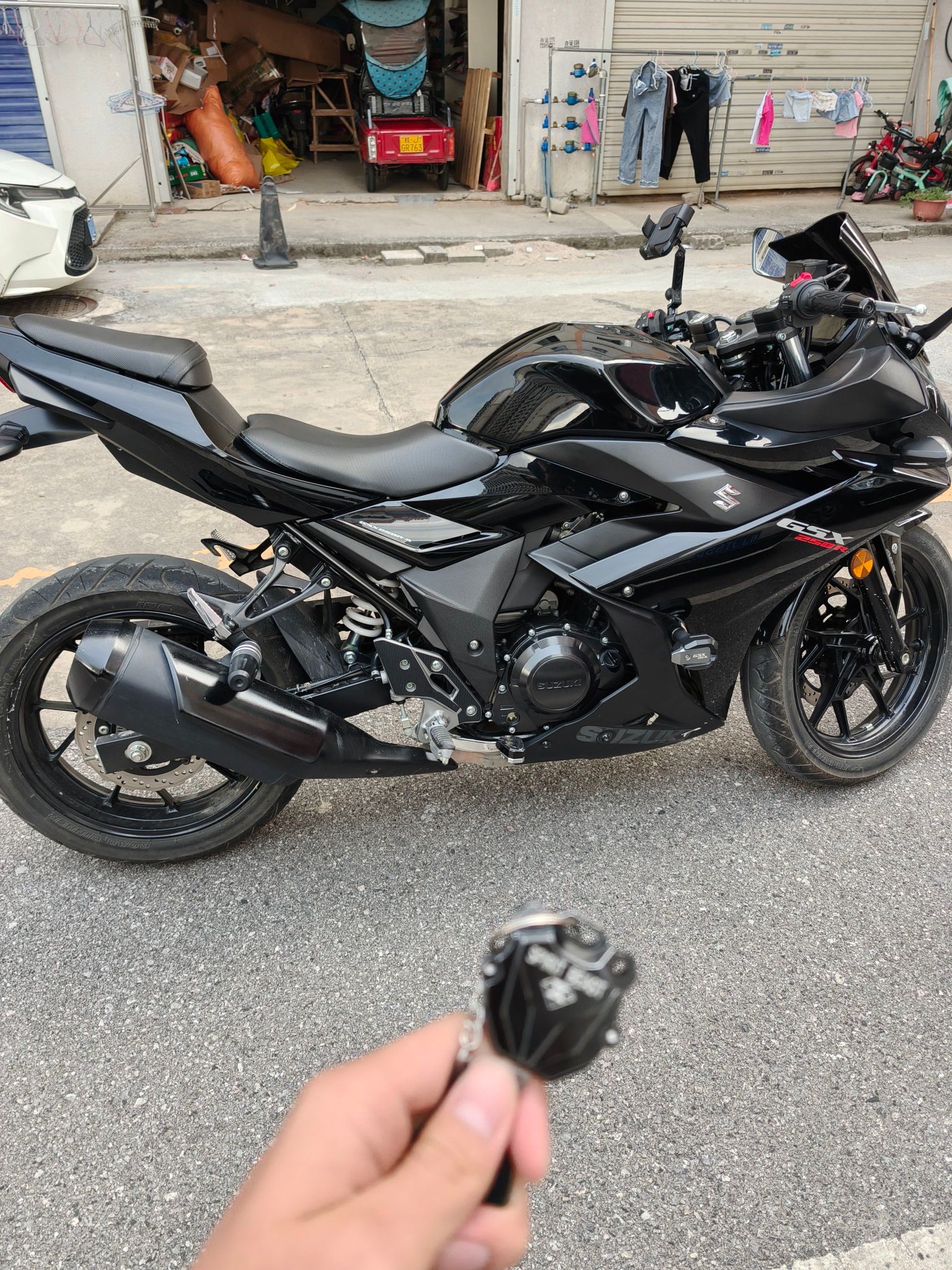 豪爵铃木 GSX250R